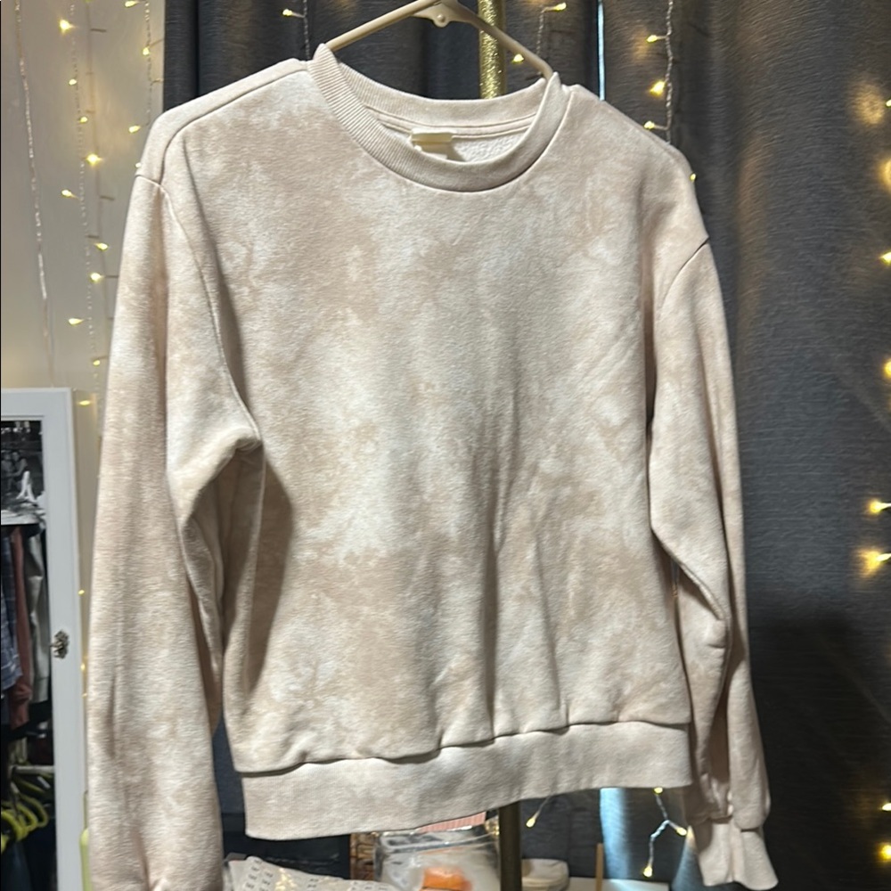 No.270 H&M Cream Crew Neck Sweater Soft and Cozy
